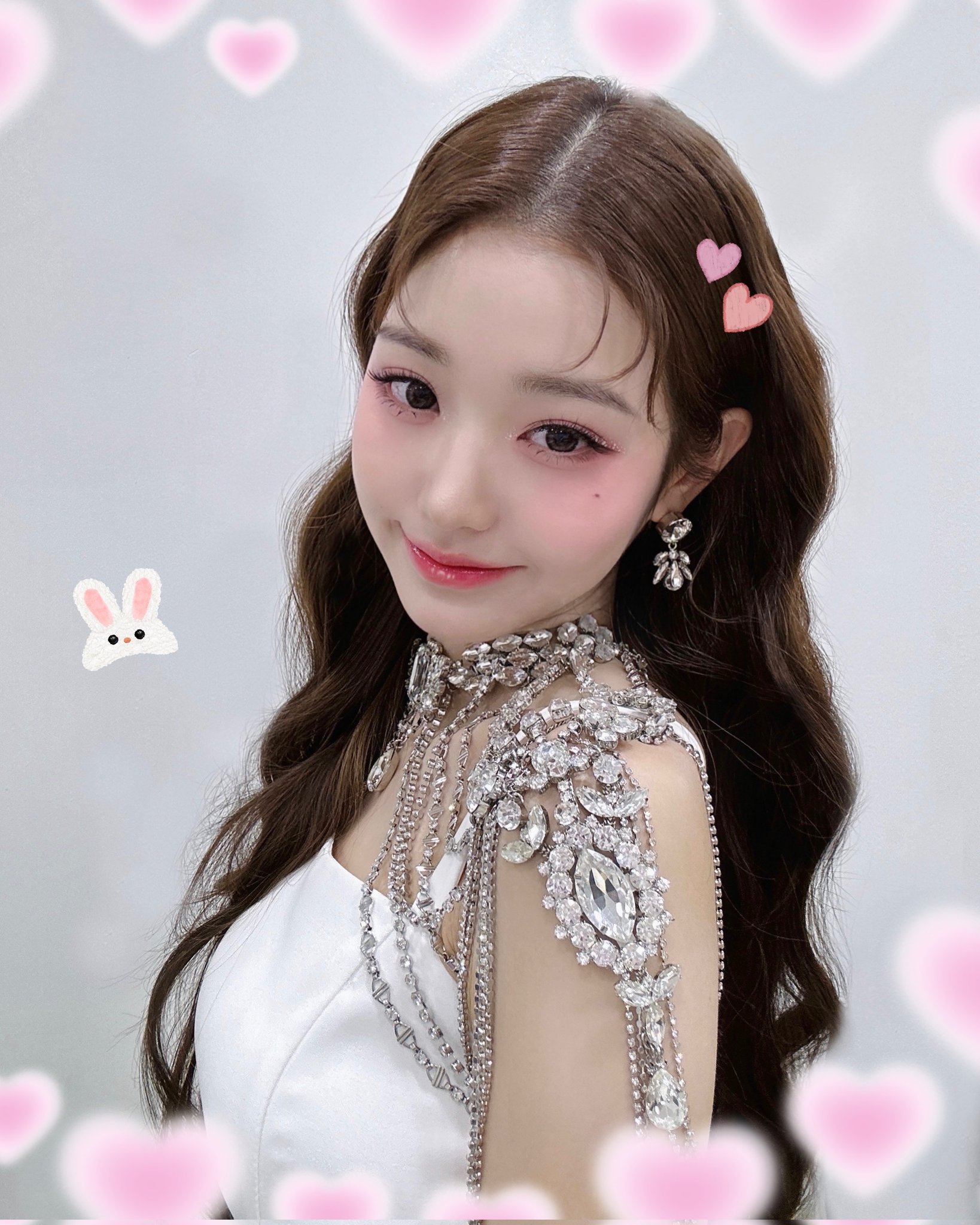 [잡담] 장원영이 뽑은 자신의 키워드 3개: 러블리 베이비페이스 롱앤톨 | 인스티즈