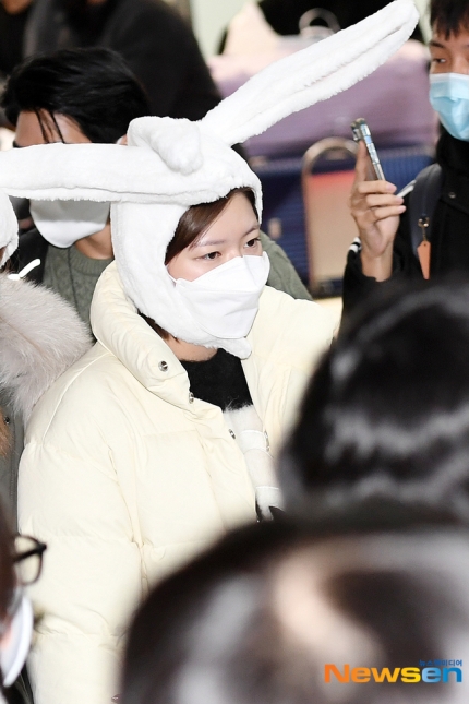[잡담] 트와이스 오늘 단체로 토끼머리띠 쓴건데 이게 맞아?? | 인스티즈