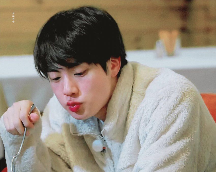 [잡담] 방탄 진 돌아오면 먹는 광고 많이 찍어줬으면 | 인스티즈