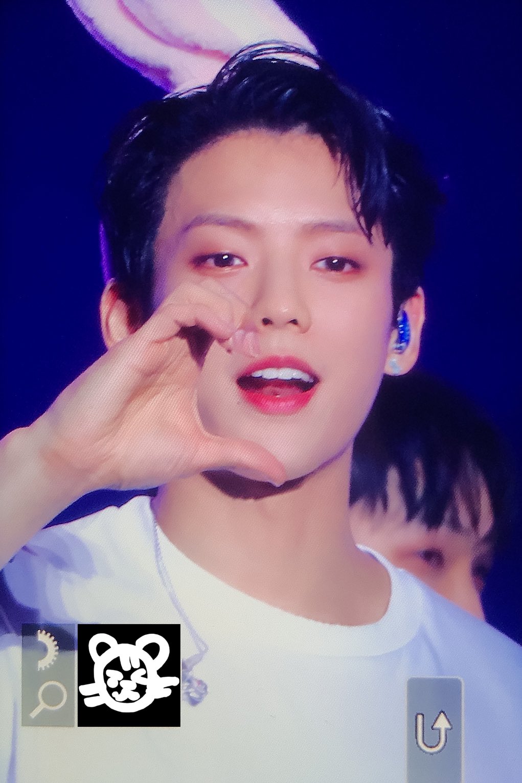 [잡담] 비투비 이민혁 콘서트 프리뷴데 34살인거 너무 구라같다... | 인스티즈