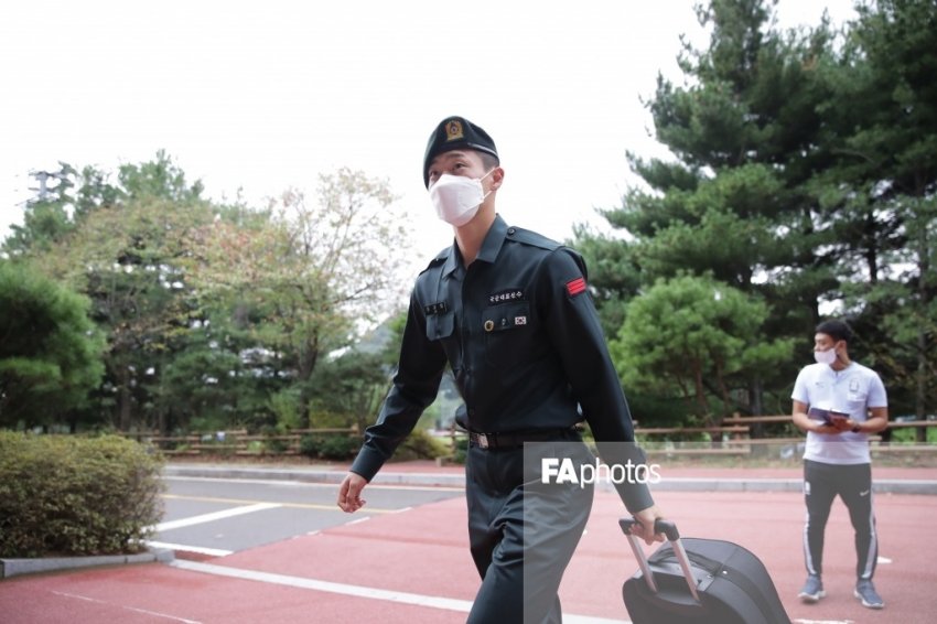 [잡담] 군복 조규성 겁나 사랑합니다 | 인스티즈
