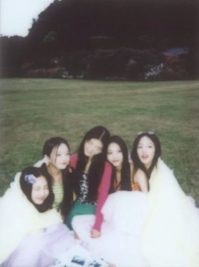 [잡담] 뉴진스 감성에 폴라로이드? 이건 된다 | 인스티즈