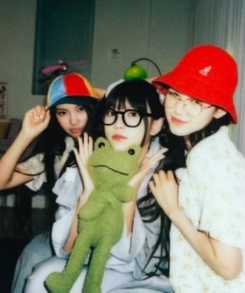 [잡담] 뉴진스 감성에 폴라로이드? 이건 된다 | 인스티즈