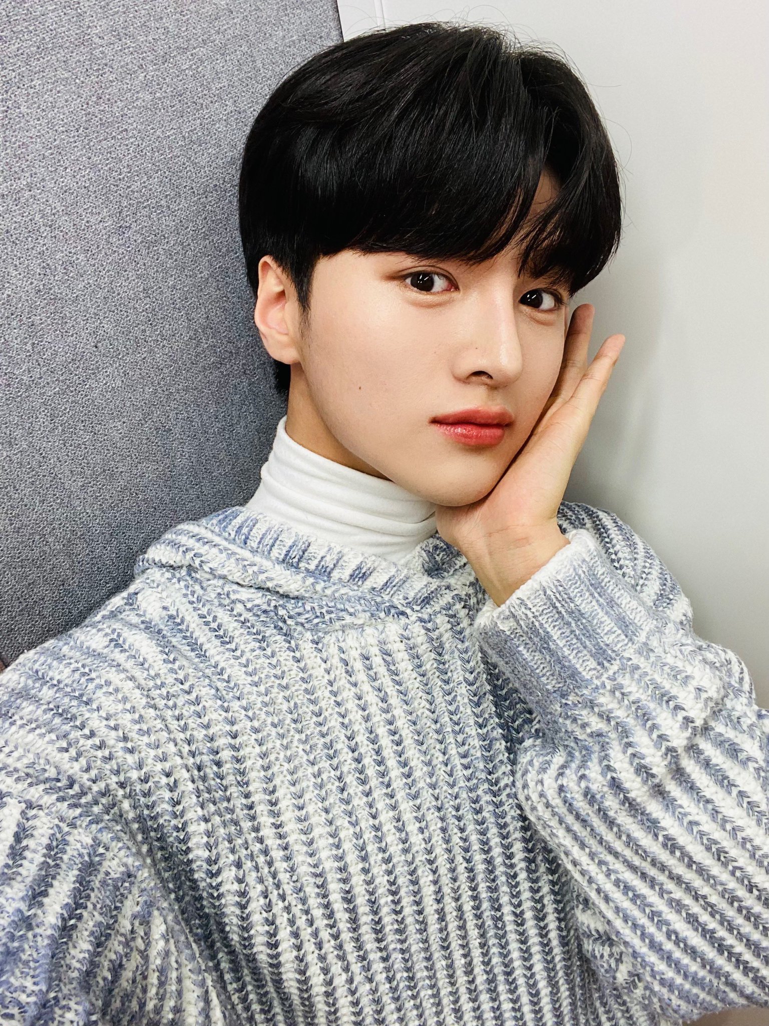 [잡담] 보이스피싱 전화받은 한 남돌 멤버의 대처 법 | 인스티즈