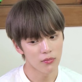 [잡담] 몬엑 이 분 언젠지 알 수 있을까...? | 인스티즈