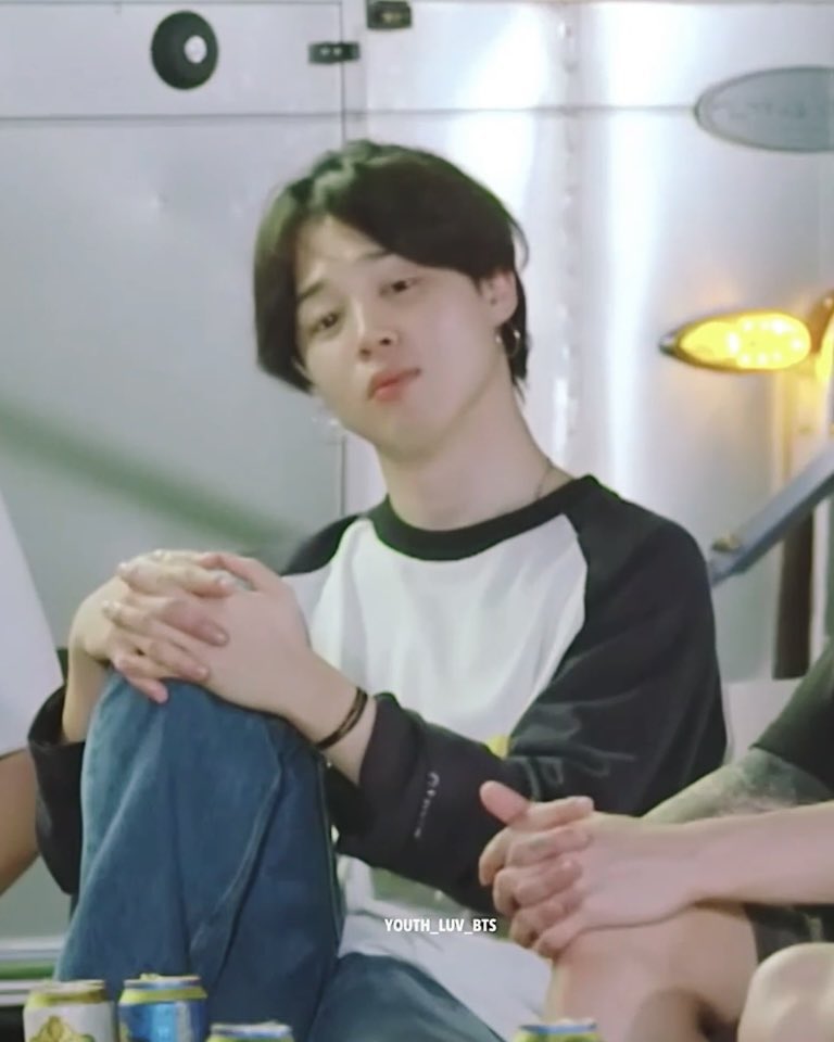 [잡담] 방탄 지민 이 머리 묘하게 중성적인 느낌나고 좋았어 | 인스티즈