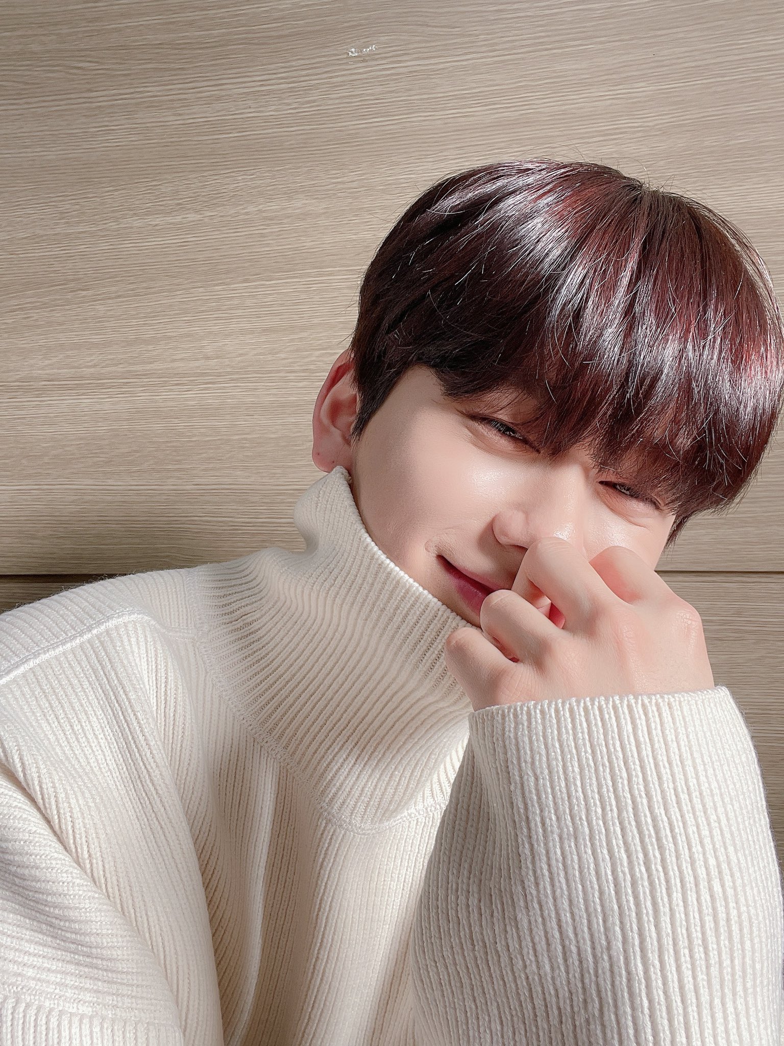 [잡담] 케빈 이런 무드 진짜 찰떡인 것 같음 | 인스티즈