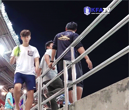[잡담] 손흥민 이상하다 | 인스티즈