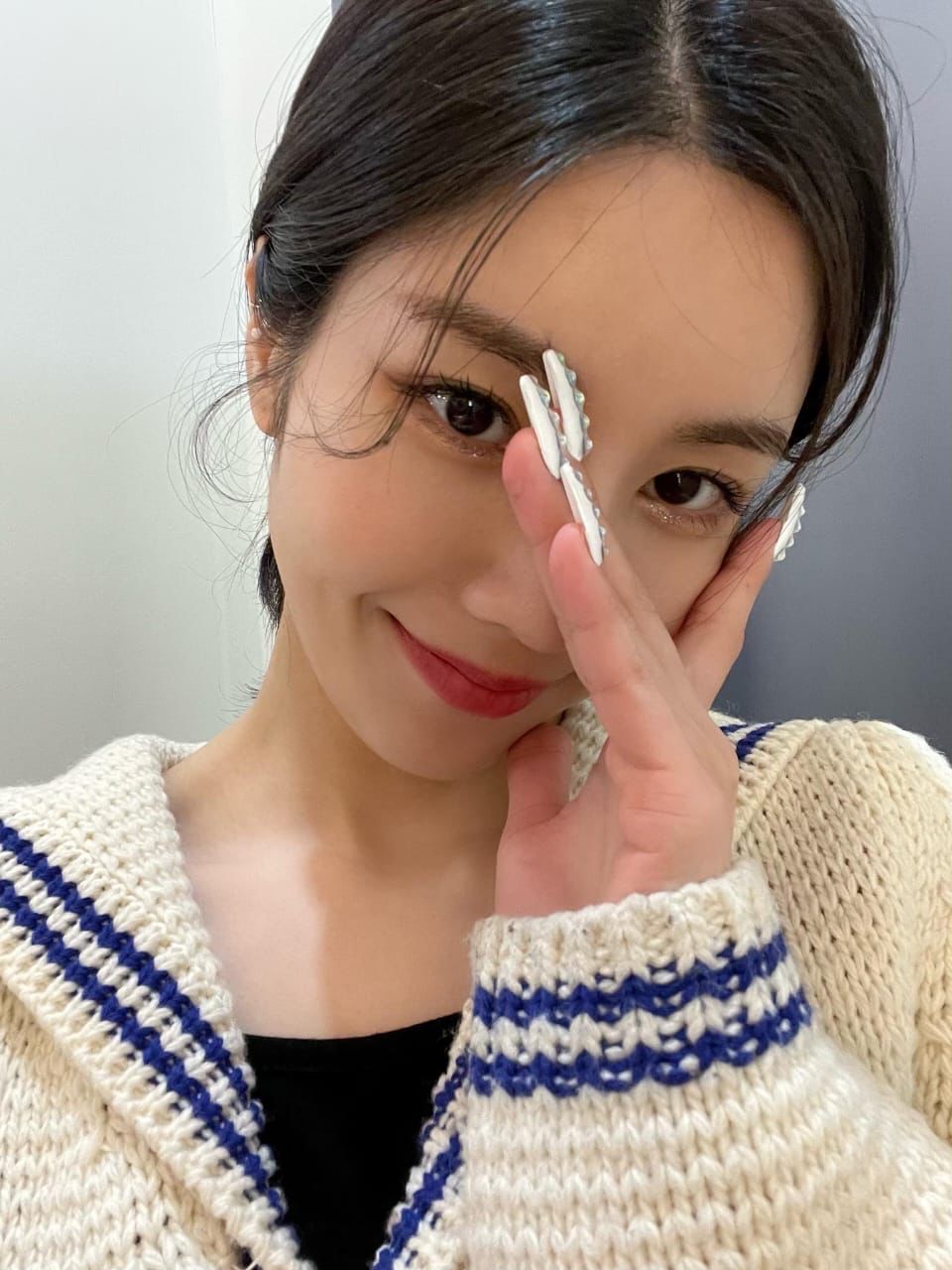 [잡담] 자기 맨날맨날 예쁜거 아는 권은비가 좋다.twt | 인스티즈
