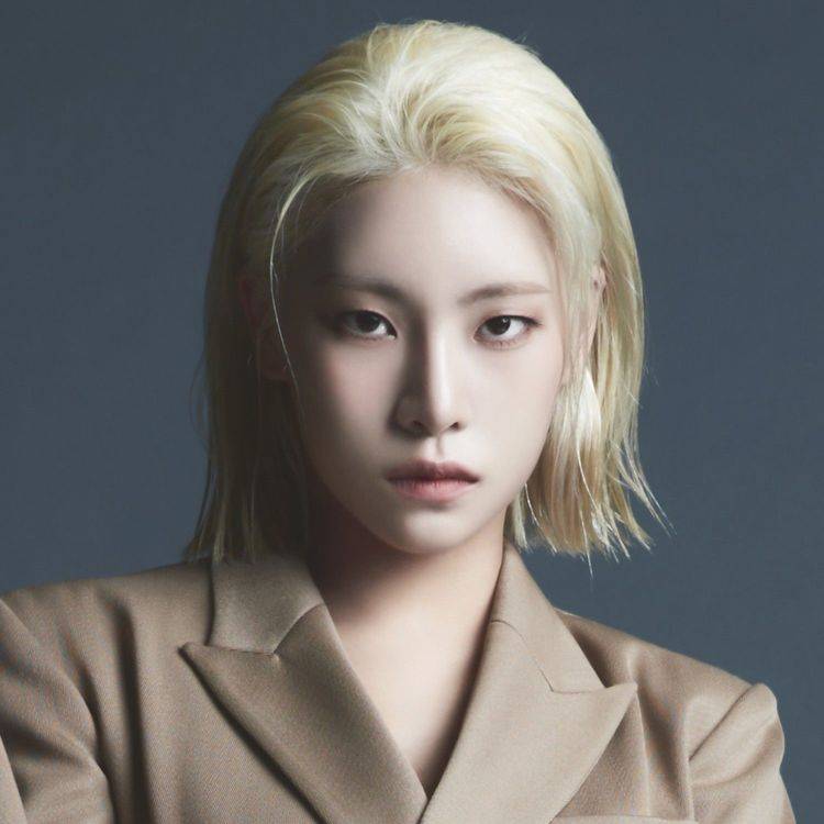 올해 스무살 된 04년생 여자 아이돌 | 인스티즈