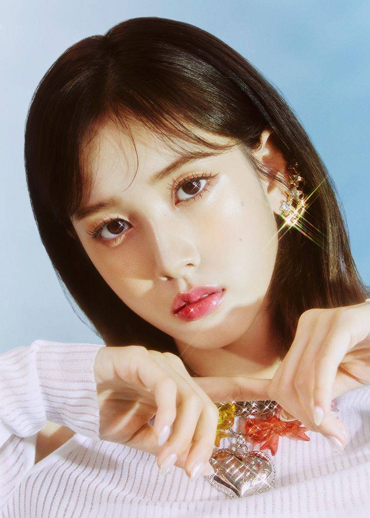 올해 스무살 된 04년생 여자 아이돌 | 인스티즈