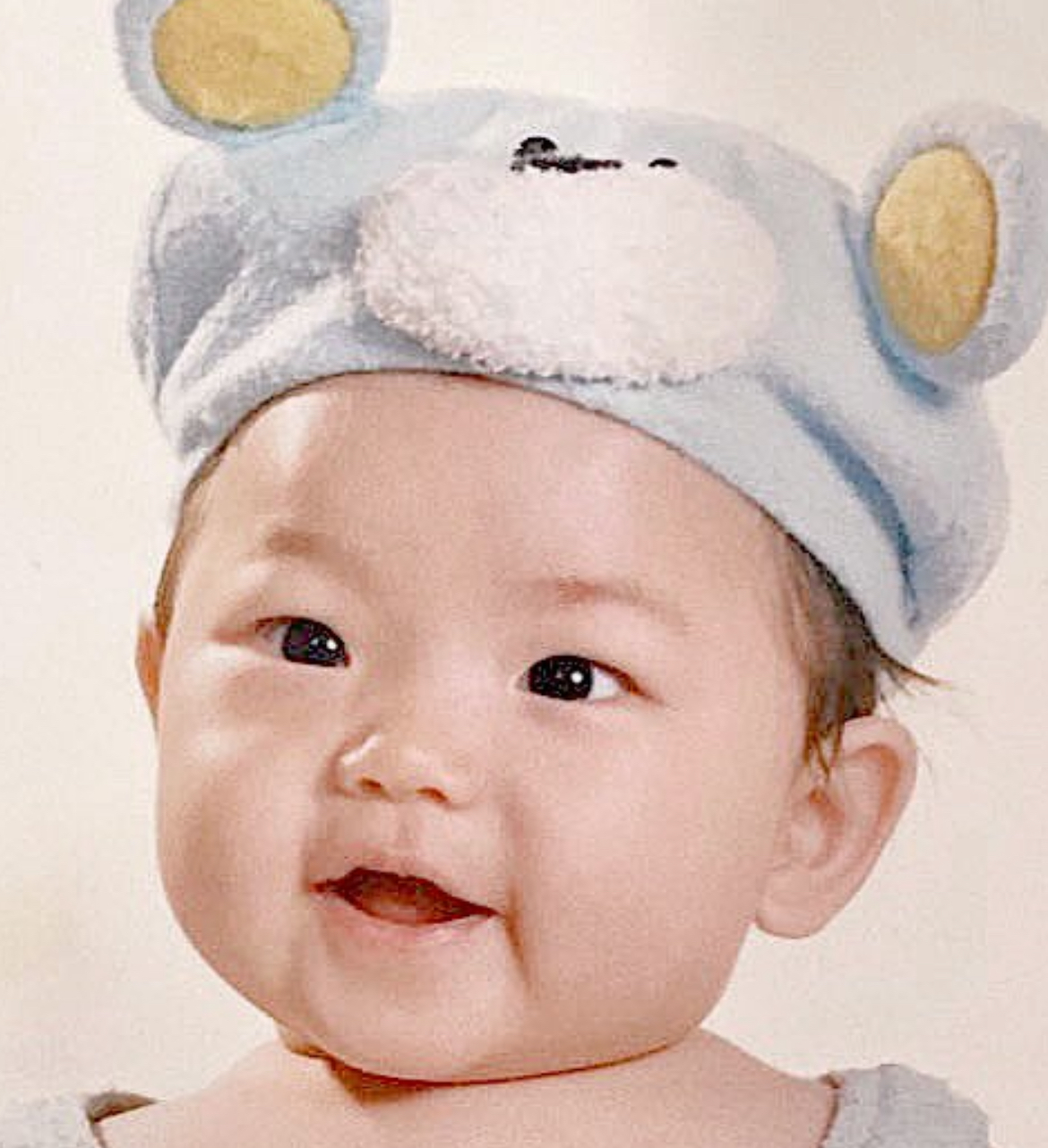 [잡담] 카리나 애기 때 과사 지금 얼굴 보인다 | 인스티즈