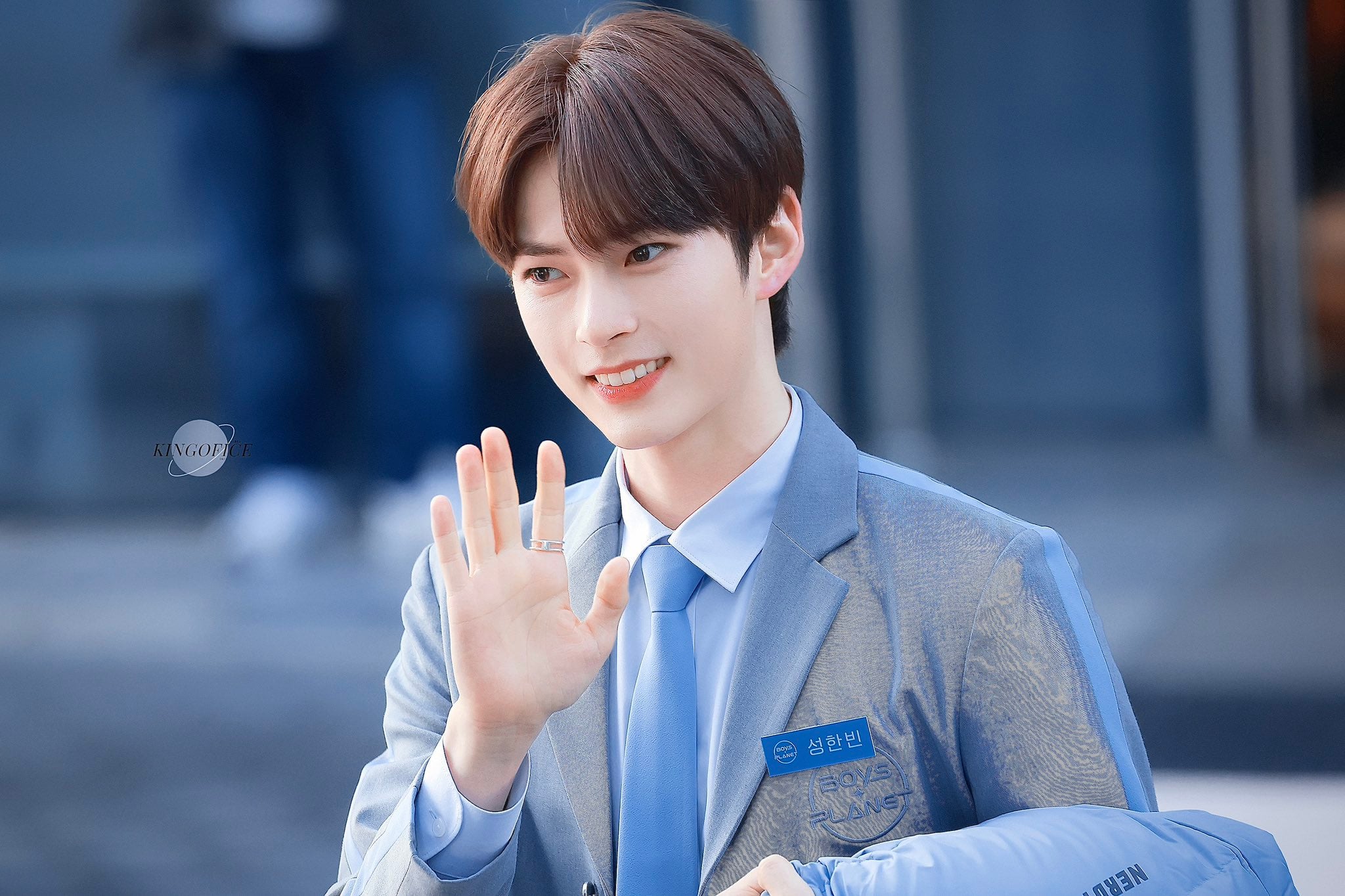 [잡담] 보플 K센터 귀여움과 잘생김 볼 사람..✋️ | 인스티즈