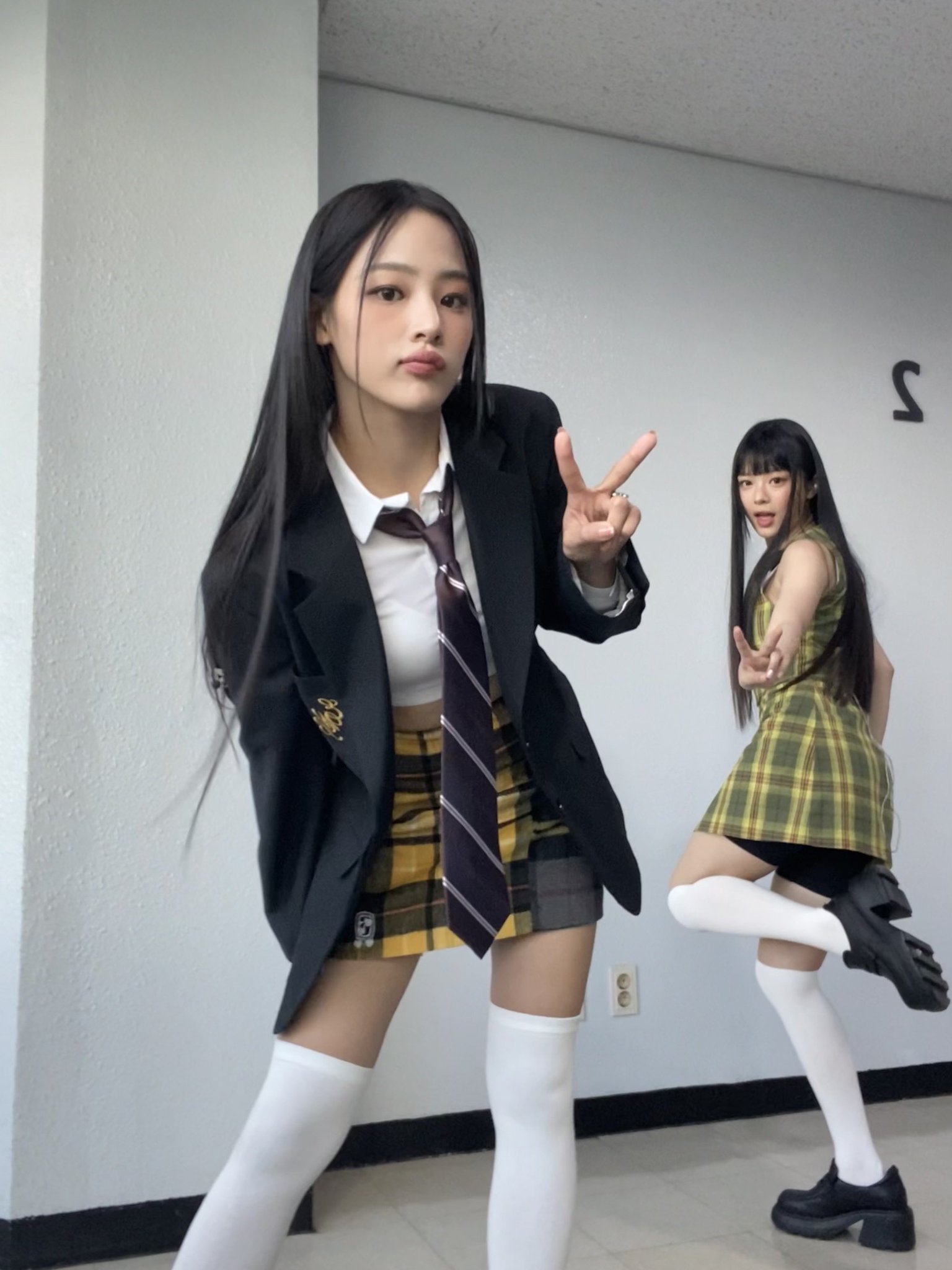 [잡담] 뉴진스 하니 관심있는 익들 다 들어와봐!!!!! 급함 | 인스티즈