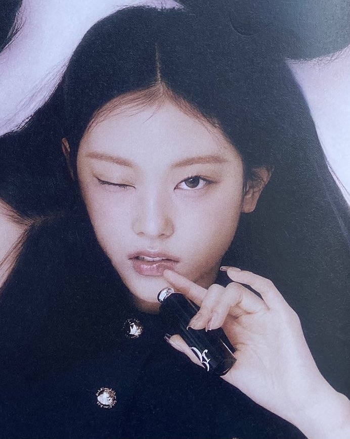[잡담] 해린이 레전드 화보가 디올이잖아 | 인스티즈