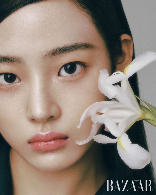 [잡담] 뉴진스 샤넬 디올 화보 전부 레전드였음 분위기 차이도 너무 좋고 | 인스티즈