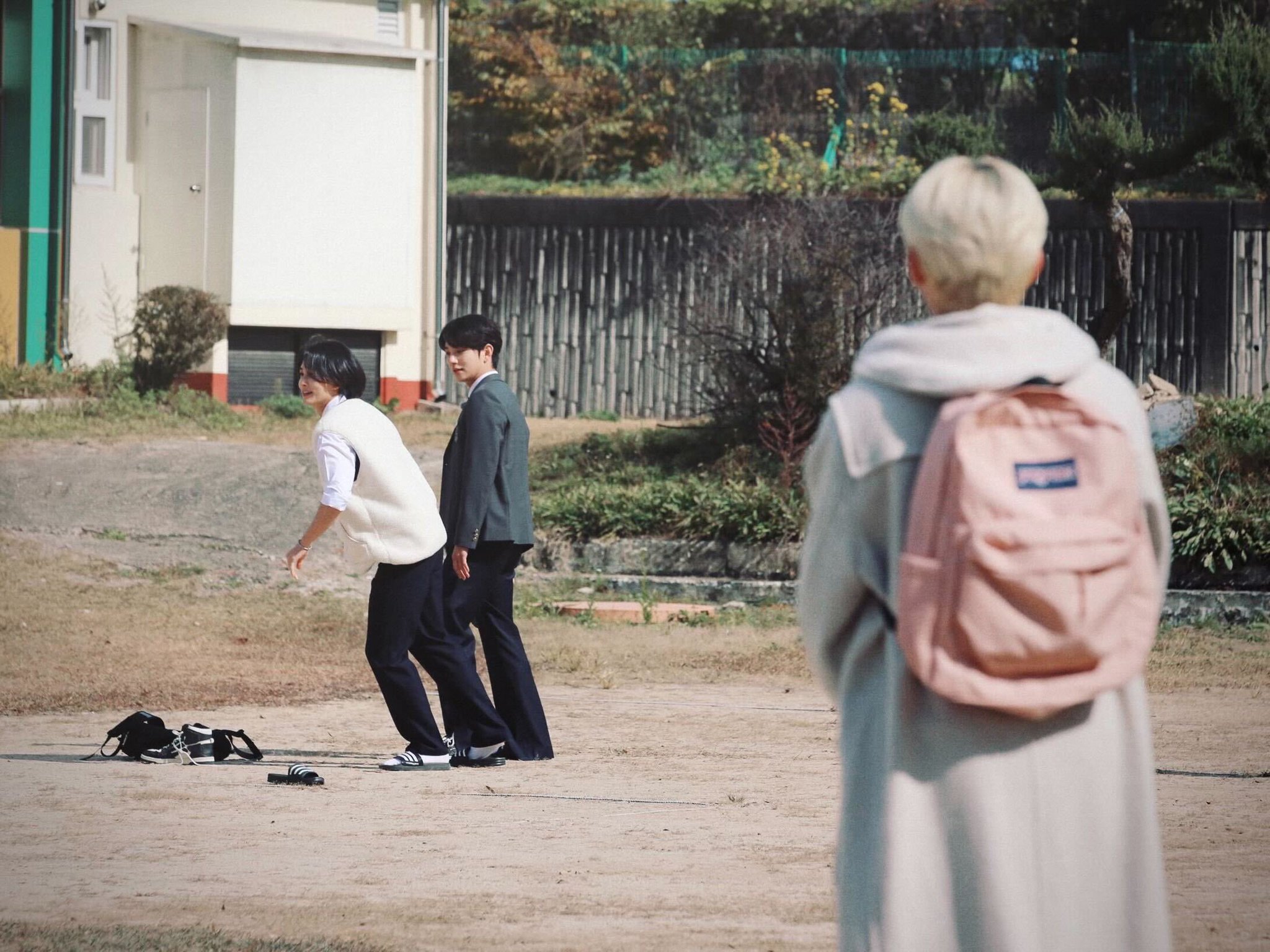 [잡담] 세븐틴 레전드 초딩 같은 사진 두장 | 인스티즈
