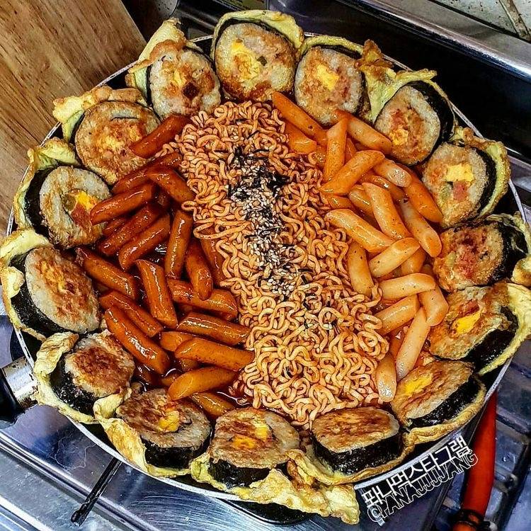옛날 떡볶이 먹고 싶다.. | 인스티즈