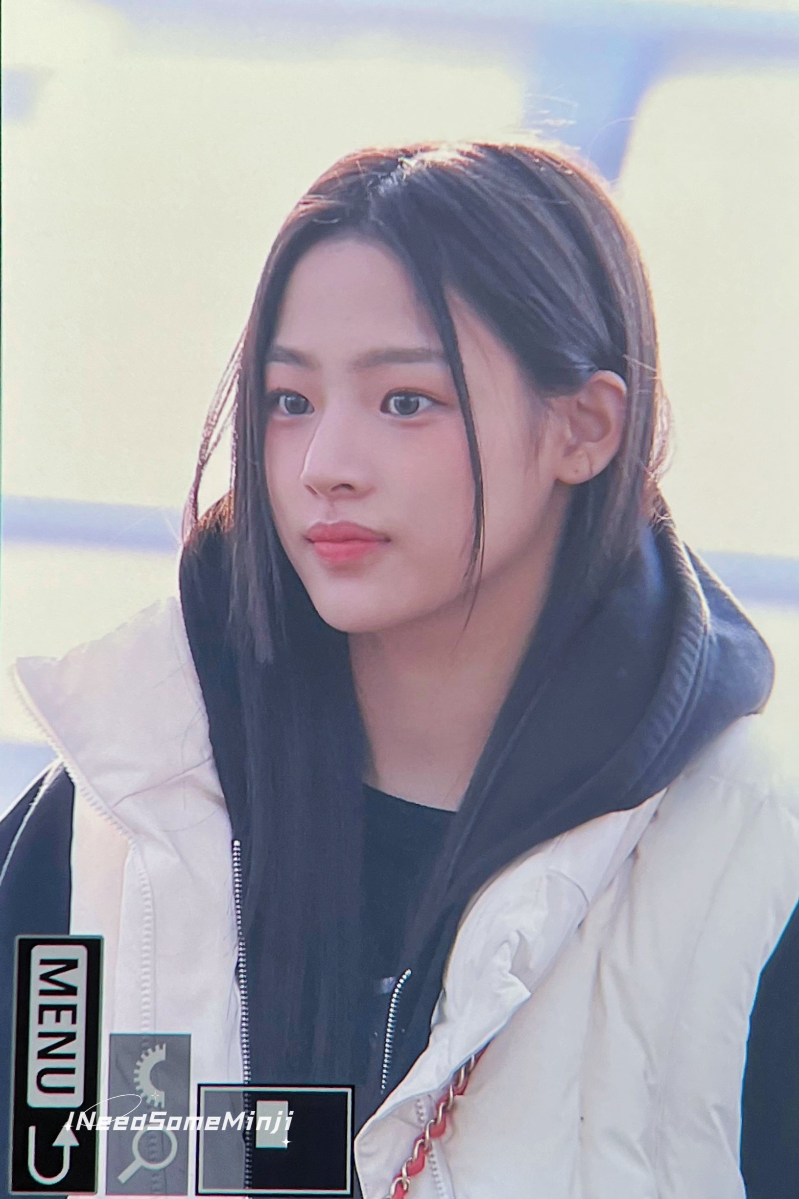 [잡담] ?? 민지 왤케 잘생겼어..? 당황 | 인스티즈