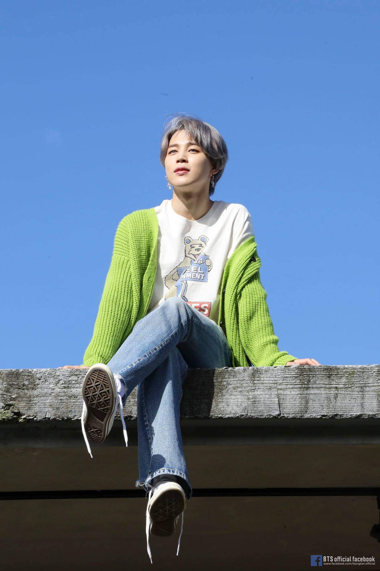 [잡담] 방탄 지민 어깨가 이러니까 개이쁜 훈녀핏이 나오는구나 | 인스티즈