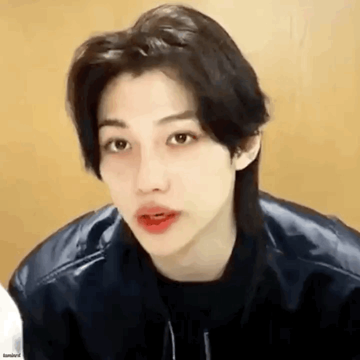 [잡담] 용복이 이런 화보 찍고와서 라이브에서 머리 묶인게 ㅋㅋㅋㅋ | 인스티즈