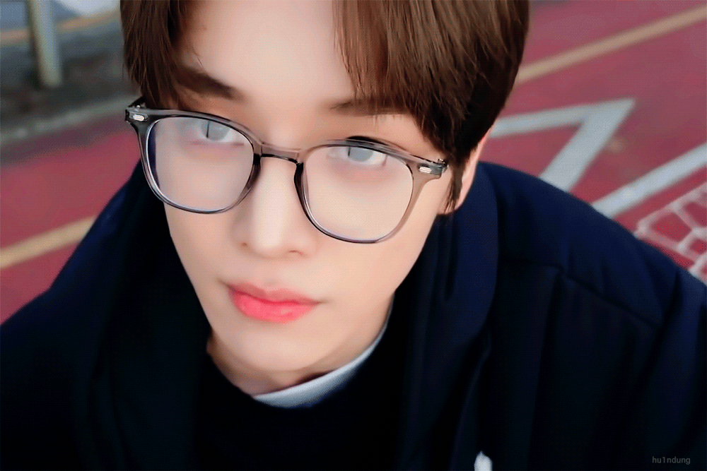 [잡담] 성찬이 개잘생겼지않아?? | 인스티즈