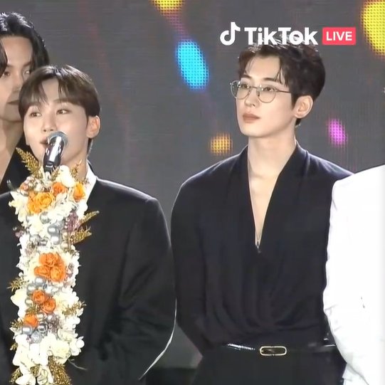 [잡담] 골디만 나오면 봉들 패는 세븐틴 원우 | 인스티즈