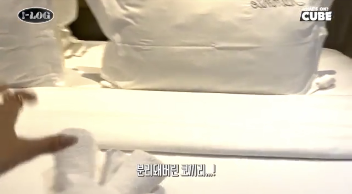 [잡담] 와 자카르타 호텔에서 (여자)아이들 웰컴 해주는 거 봤어 ? 그사세 | 인스티즈