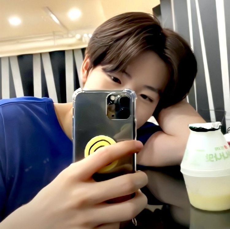 [잡담] 준규 아이폰 시절 낯설엌ㅋㅋㅋㅋㅋㅋ | 인스티즈