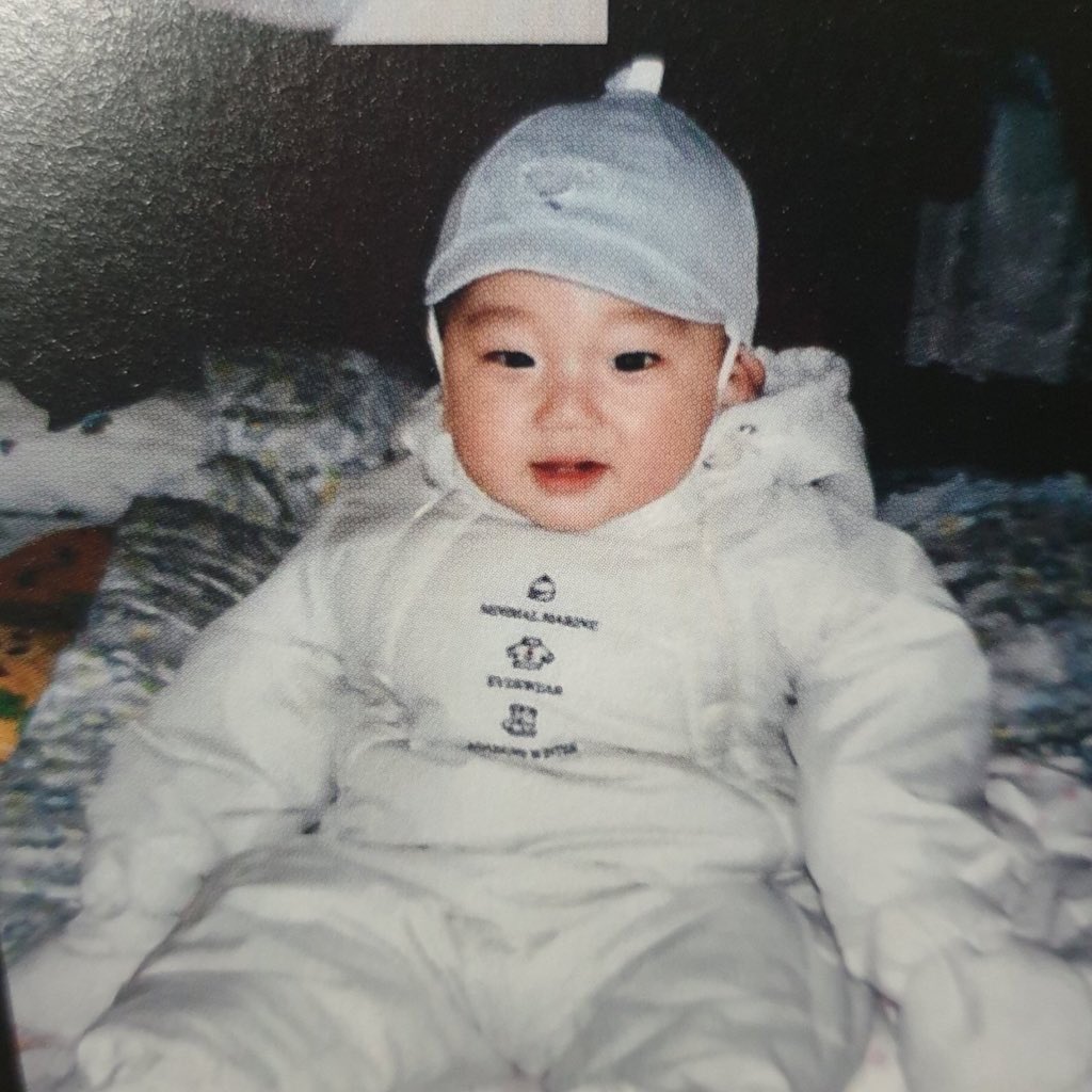 [잡담] 에이티즈 사니 애기때 사진 보면 넘 귀여워 🥹 | 인스티즈