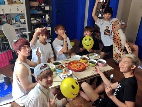 [잡담] 방탄 새삼 어릴때 데뷔했다 | 인스티즈