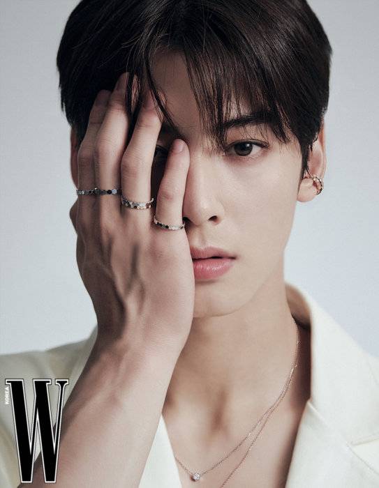 차은우가 힙한 사제복이 잘 어울리는 이유 .jpg | 인스티즈