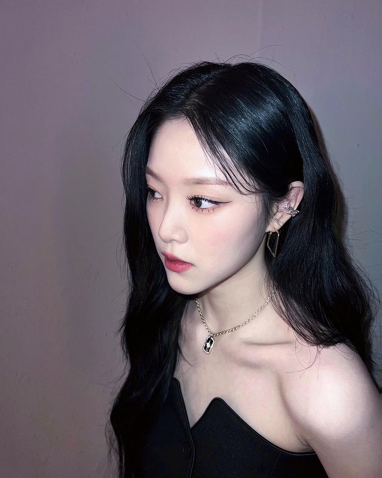 [잡담] 아닠ㅋㅋㅋ 김현진 인스타 개설하고나서 인스타 스토리에 이거올렸었는데 | 인스티즈