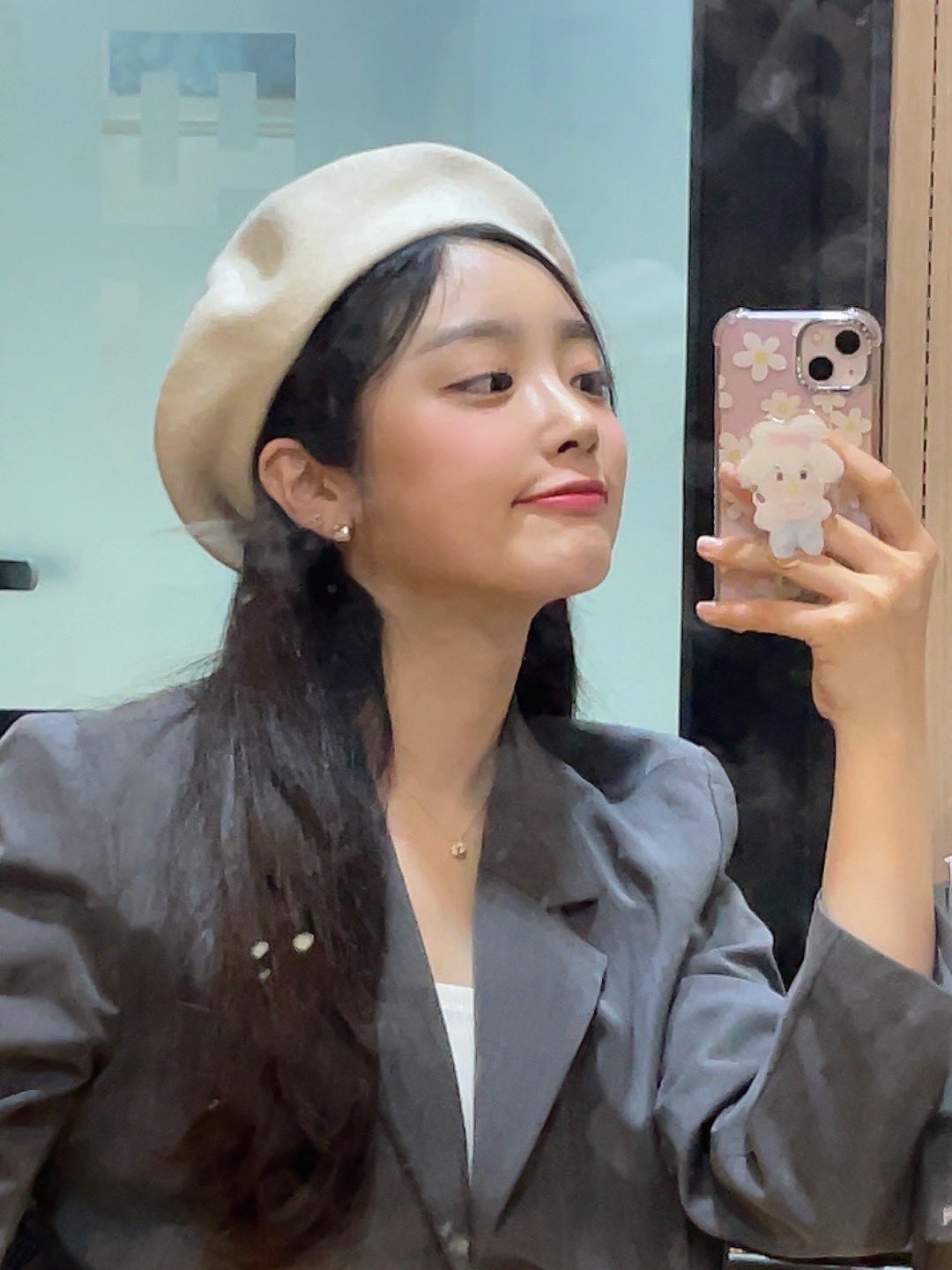 [잡담] 라잇썸 히나 진짜 깜찍하게 생긴 것 같아 | 인스티즈