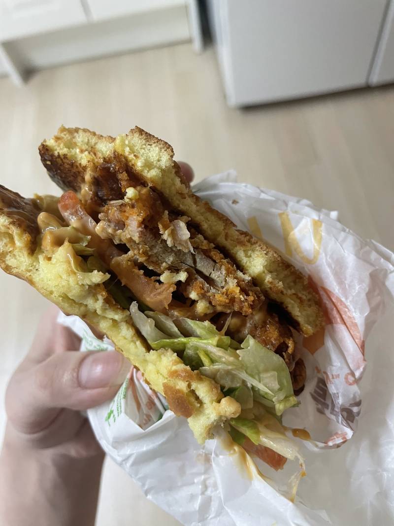 맥날 버거에서 탄 맛이나는데 오버쿡 맞아? 원래 이런맛인가; | 인스티즈