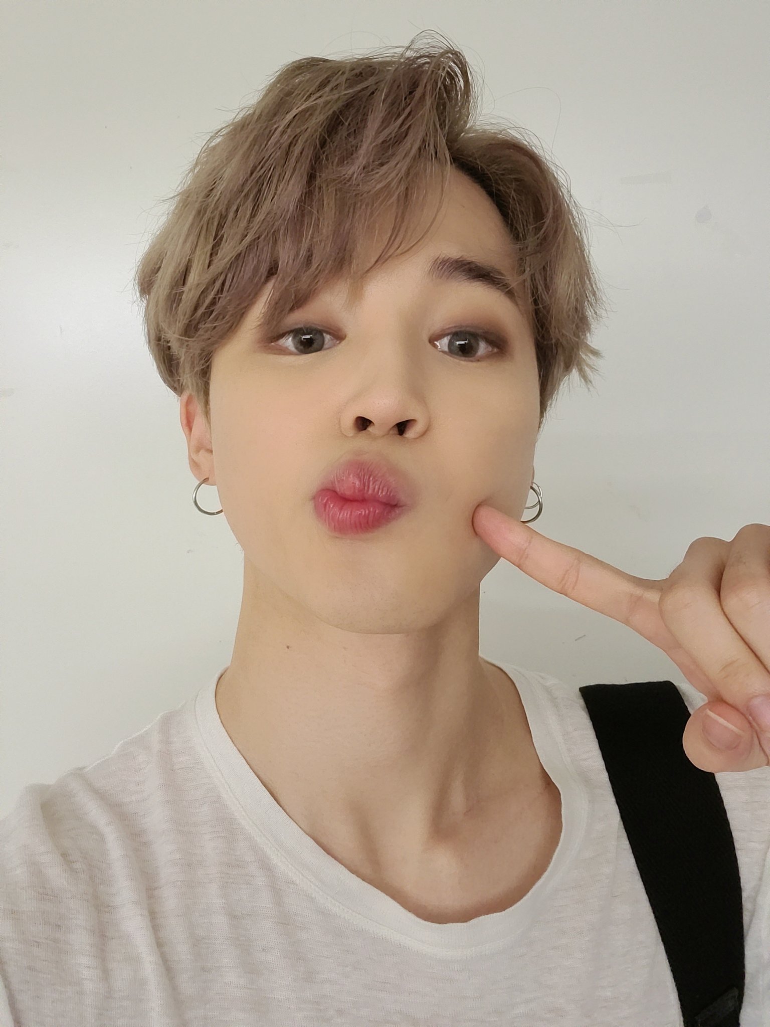 [잡담] 방탄 지민 눈화장 진한거보니 게임끝남 | 인스티즈