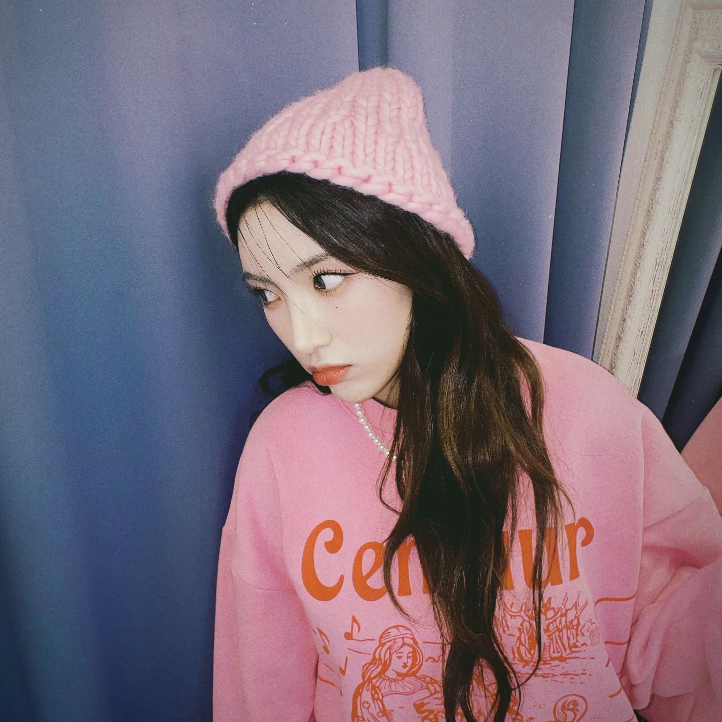 [잡담] 라잇썸 초원이 핑크색비니 쓴거 귀엽다 | 인스티즈
