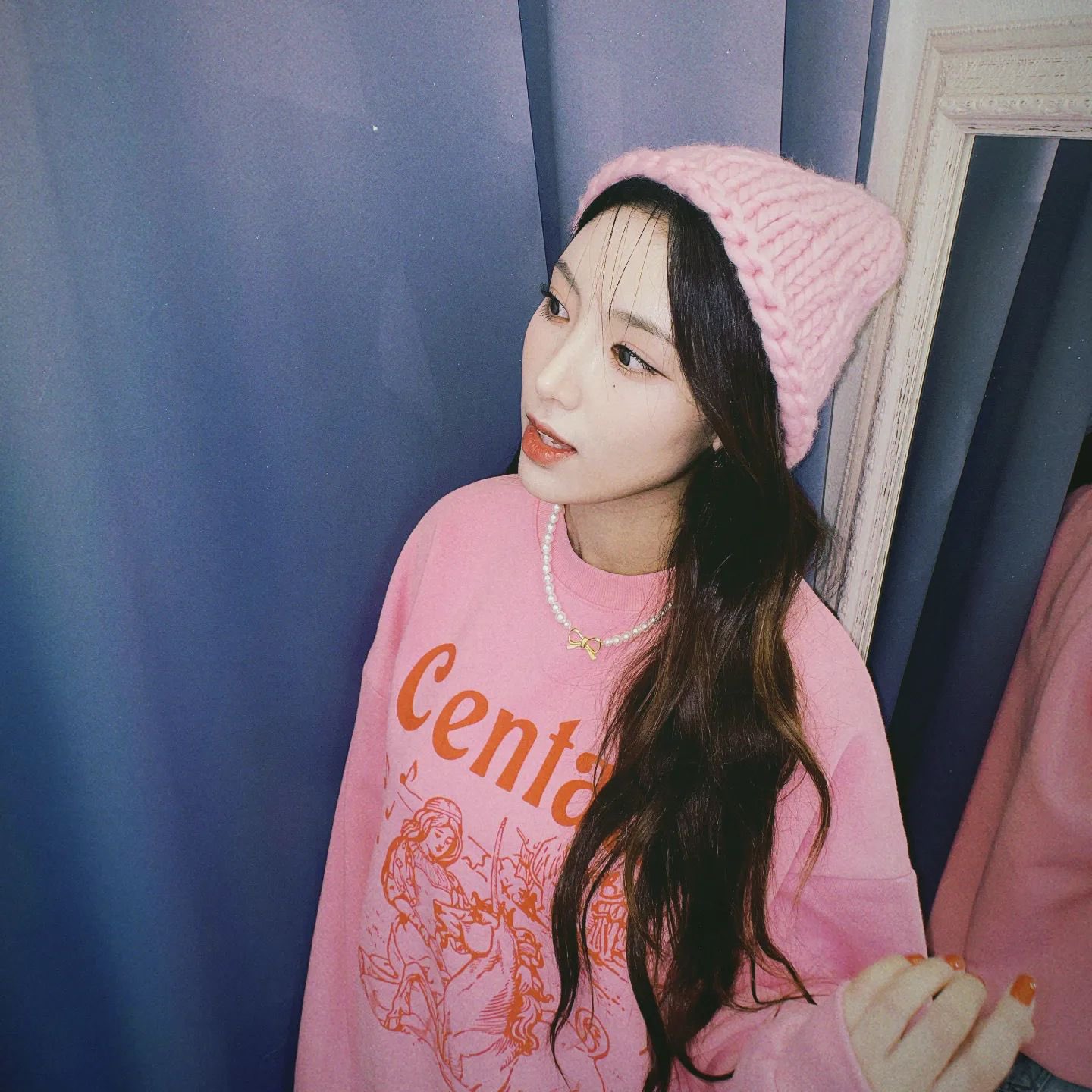 [잡담] 라잇썸 초원이 핑크색비니 쓴거 귀엽다 | 인스티즈