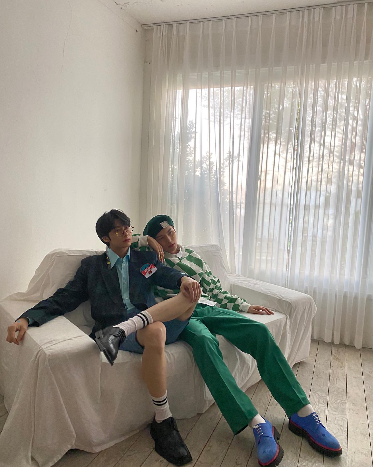 [잡담] 얘들아 (0명) 얘네 조합 8년만에 이름 정해졌는데 댕냥즈란다 | 인스티즈