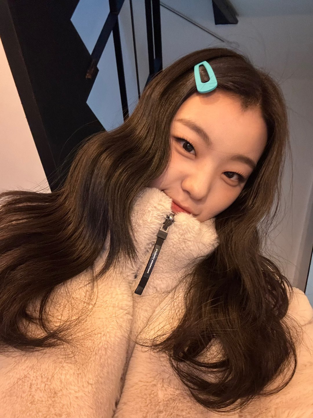 [잡담] 이마은 웨이브 머리 개찰떡이네 | 인스티즈
