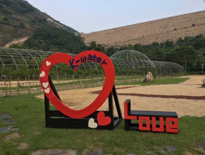 호불호 갈리는데 되게 많이보이는 조형물이랭 | 인스티즈