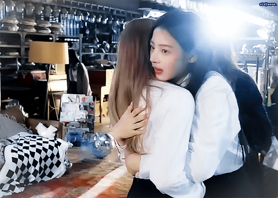 [잡담] 김민지 남사친 모먼트 에바야.. 나 설레니? 여자면 김민지 좋아함ㅇㅇ | 인스티즈