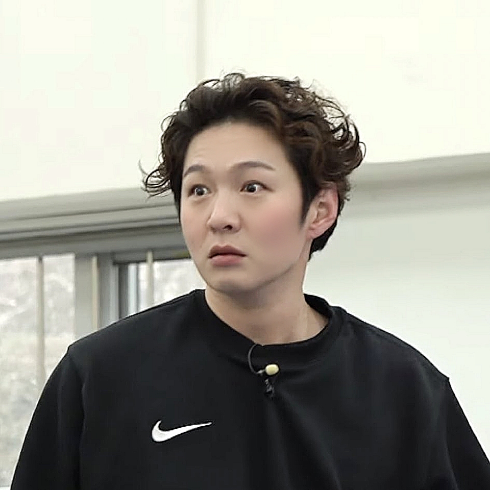 [잡담] 이창섭 에로스닮았지 않음? | 인스티즈