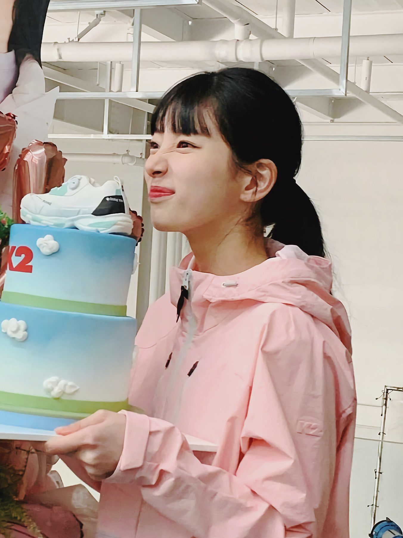 [잡담] 배수지 너무 예뻐.. | 인스티즈