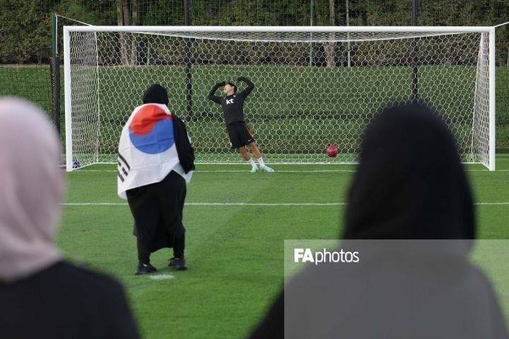 [잡담] 축구 자원봉사 참여했다가 뻗은 이강인 볼 사람...ㅋㅋㅋㅋㅋㅋ | 인스티즈