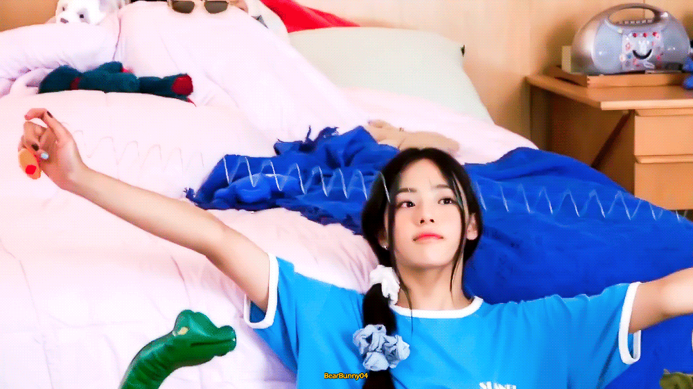 [잡담] 진성으로 남돌만 파던 칭구들 김민지 설렌다고 난리침 | 인스티즈