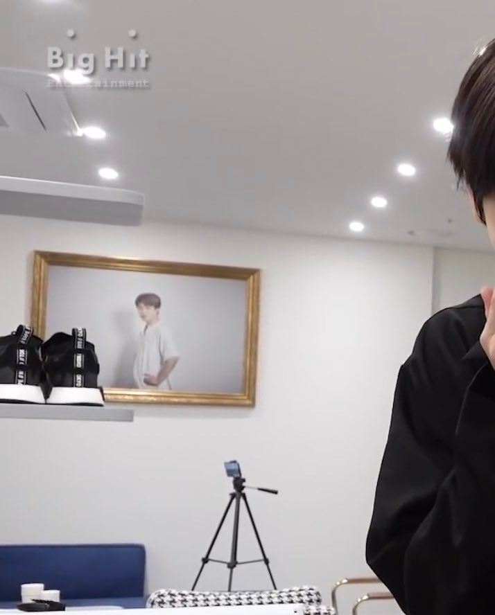 [잡담] 방탄 멤버들, 제작진, 회사 전체가 놀리던 지민 사진ㅋㅋㅋㅋ | 인스티즈