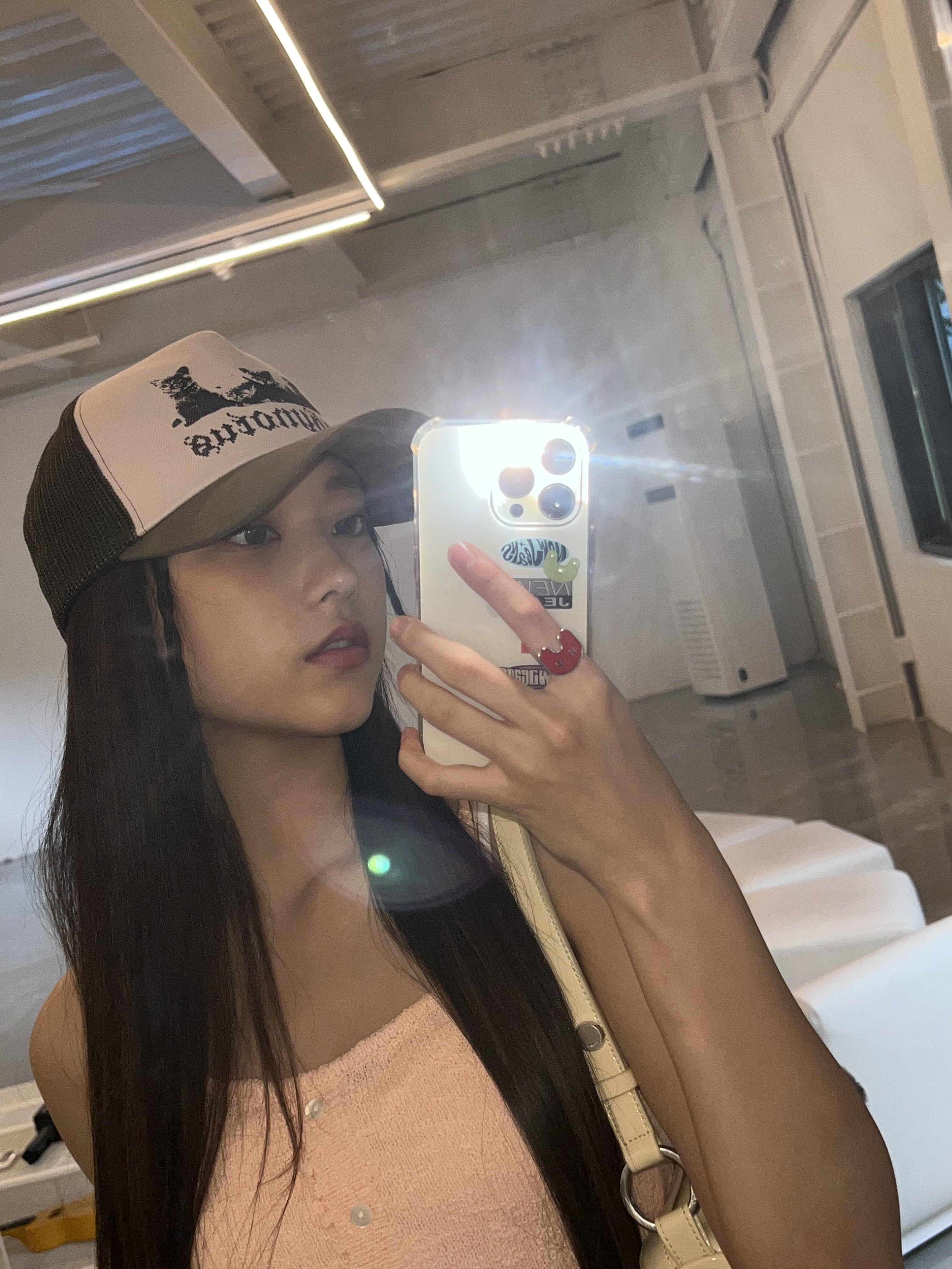 [잡담] 아 뉴진스 폰케이스로 캐해되는거봨ㅋㅋㅋㅋㅋㅋㅋㅋ | 인스티즈