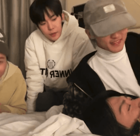 ㄱ [잡담] 마크랑 유타 무슨일이야...관계성 오진다.. | 인스티즈