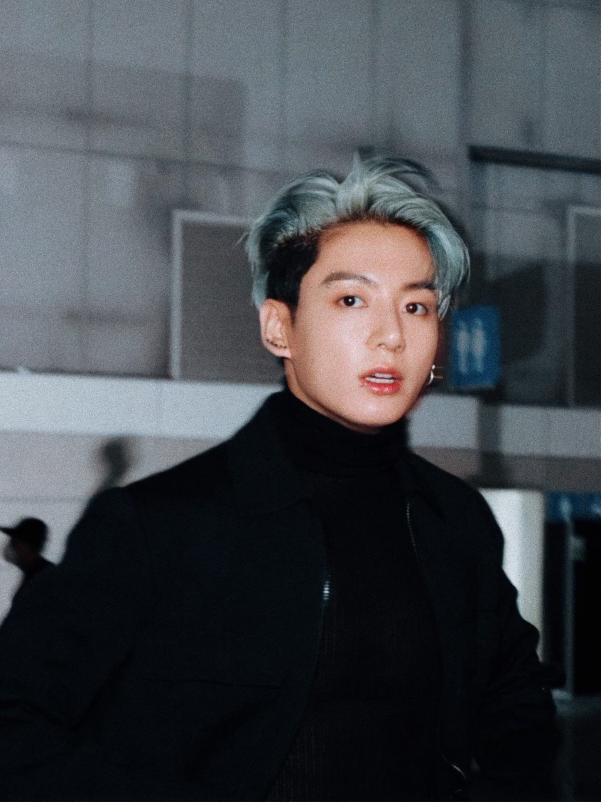 [잡담] 정국 루이비통 모델 시절 다시 보니까 새롭다ㅋㅋㅋ | 인스티즈